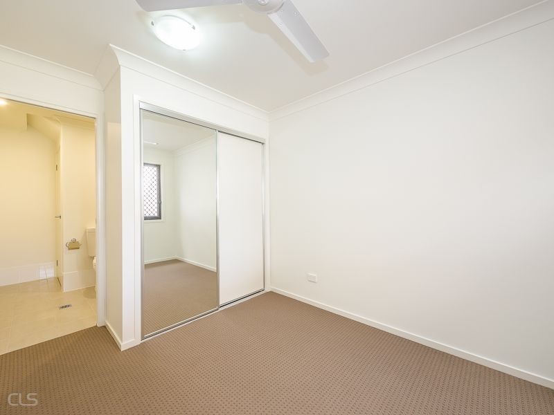 3/4 Kal Ma Kuta Dr, Sandstone Point QLD 4511