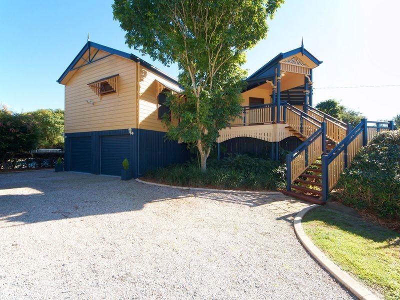 31 Aylward Way, Ningi QLD 4511