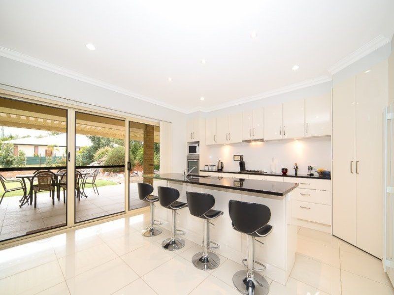 1-5 Barr Place, Ningi QLD 4511