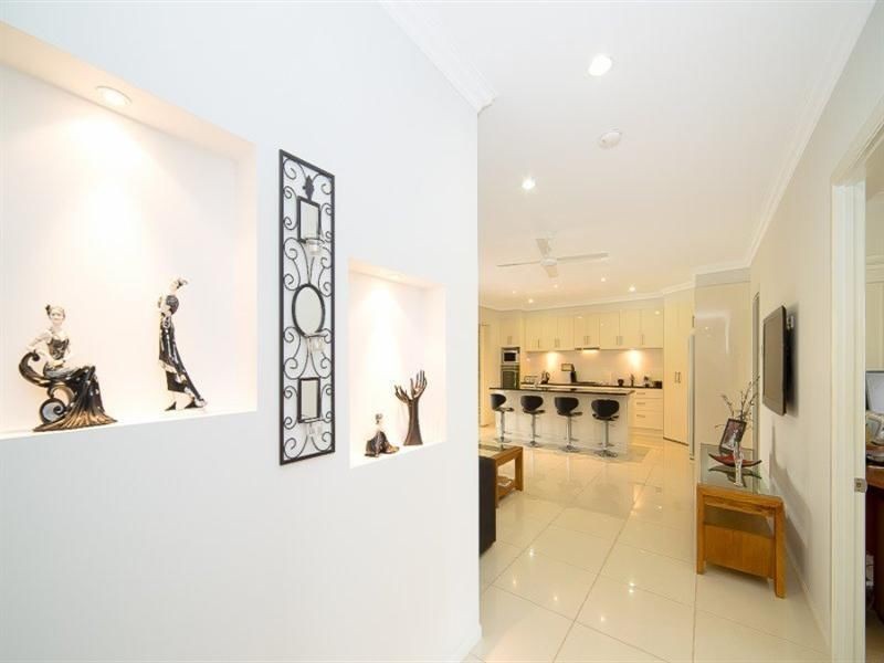 1-5 Barr Place, Ningi QLD 4511