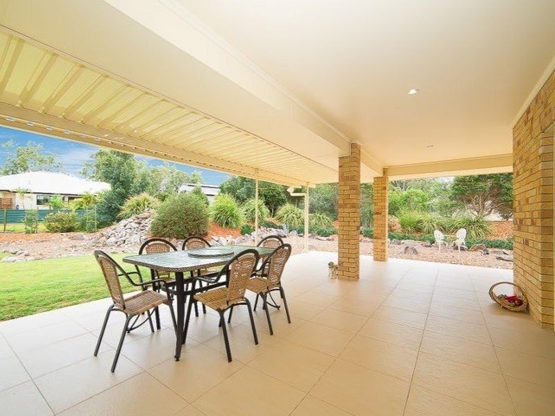 1-5 Barr Place, Ningi QLD 4511