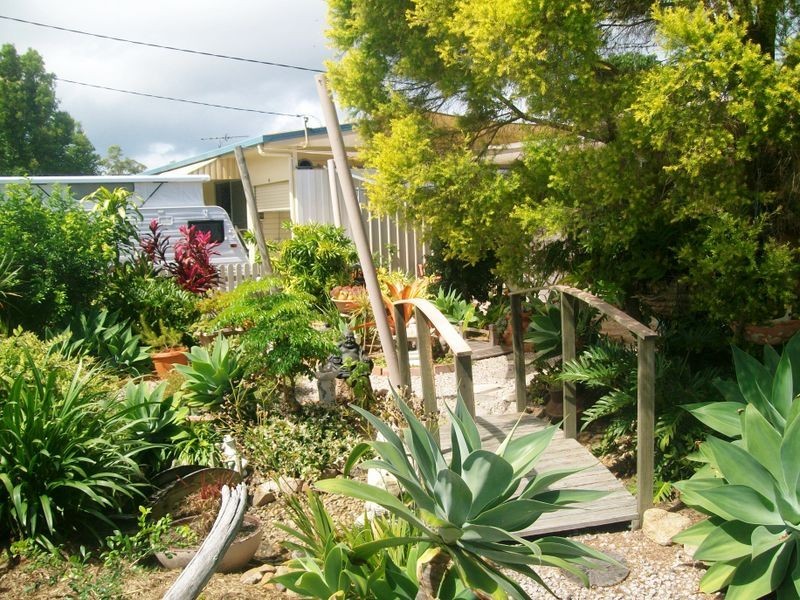 14 Paradise Pde, Bongaree QLD 4507