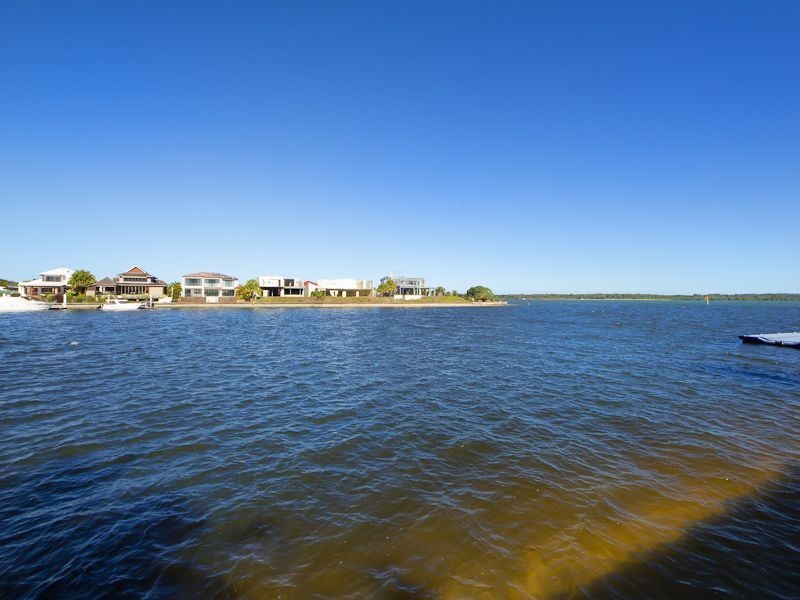 39 & 41 Seaside Dr, Banksia Beach QLD 4507