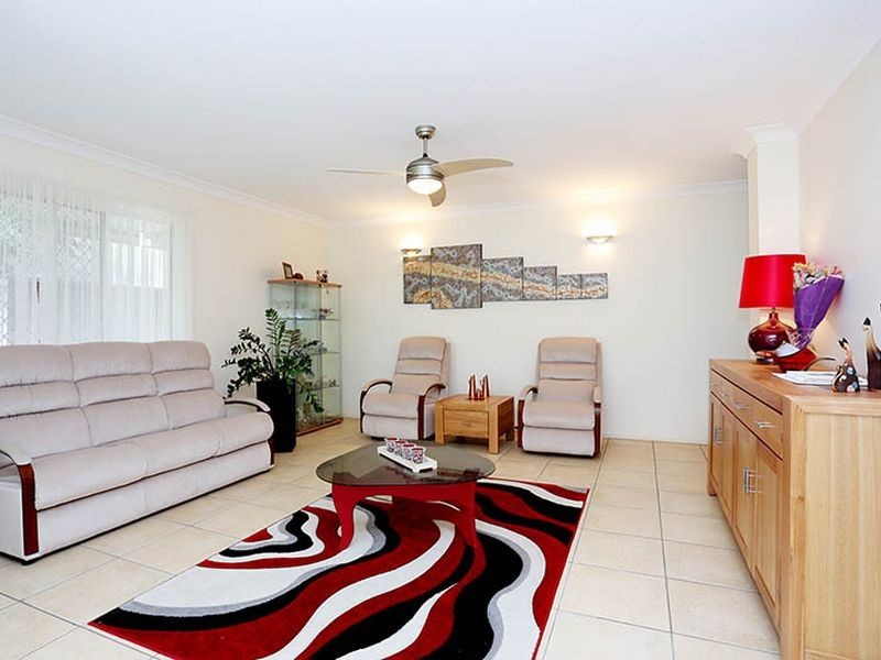 34 Gordon Crescent, Sandstone Point QLD 4511