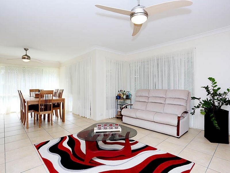 34 Gordon Crescent, Sandstone Point QLD 4511