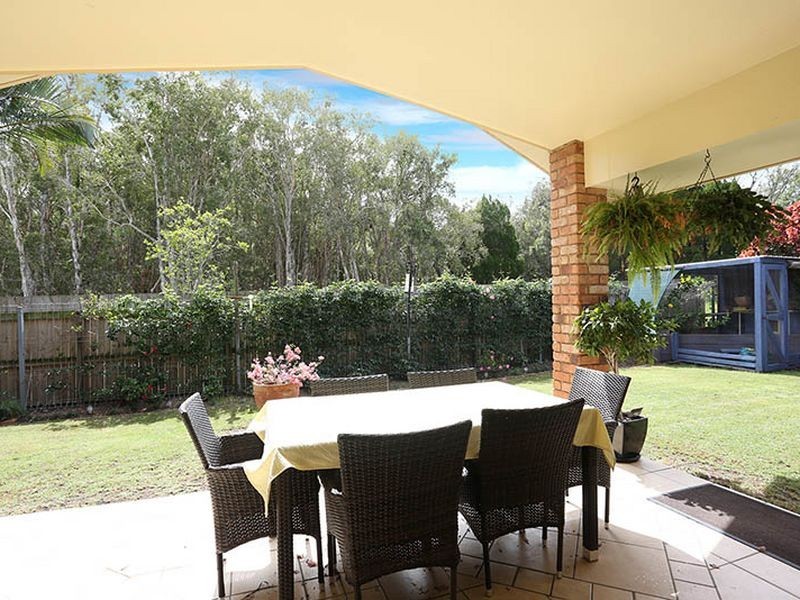 34 Gordon Crescent, Sandstone Point QLD 4511
