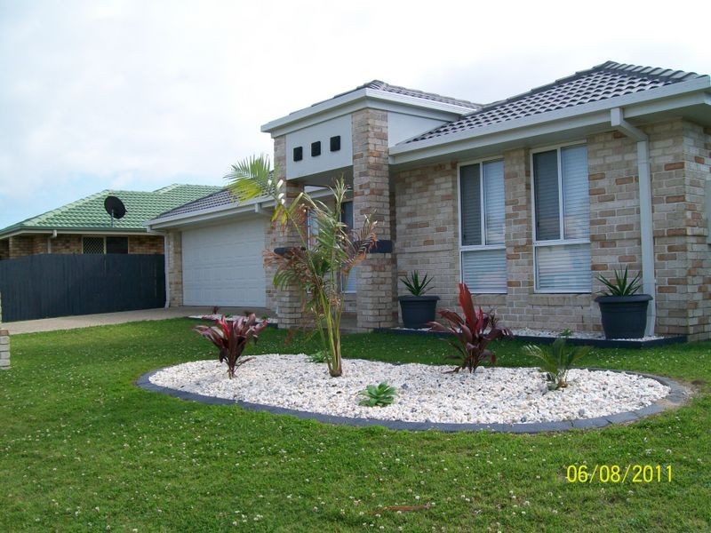 Sandstone Point QLD 4511