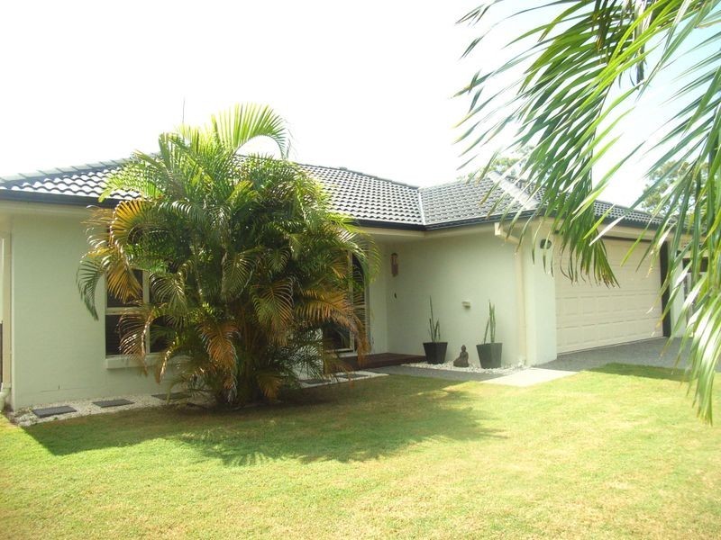 33 Reeders Street, Sandstone Point QLD 4511