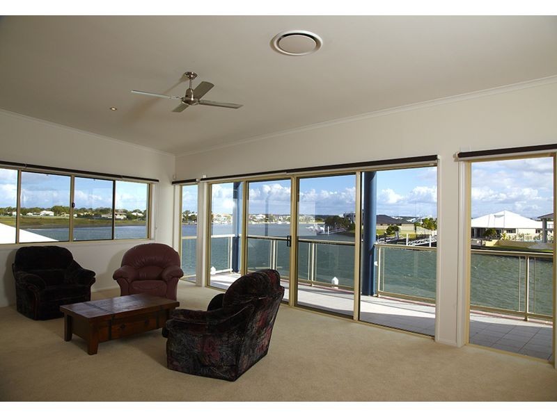 42 Tradewinds Drive, Bribie Island QLD 4507