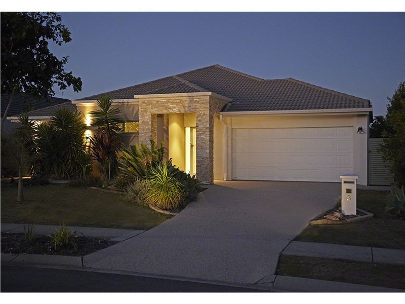 8 Blueberry Street, Banksia Beach QLD 4507