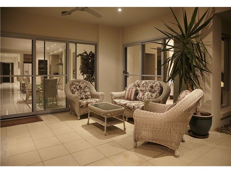 8 Blueberry Street, Banksia Beach QLD 4507