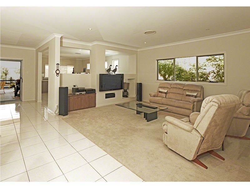 8 Blueberry Street, Banksia Beach QLD 4507