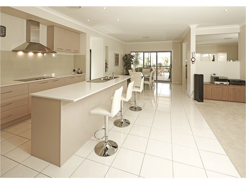 8 Blueberry Street, Banksia Beach QLD 4507