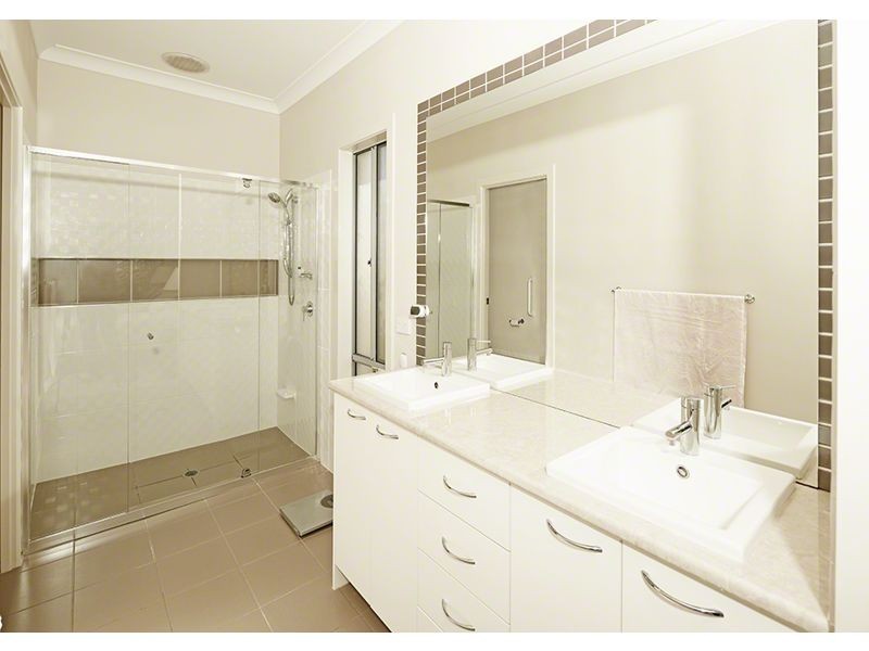 8 Blueberry Street, Banksia Beach QLD 4507