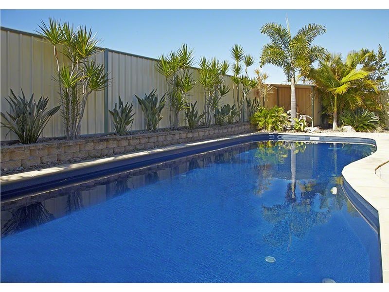 8 Blueberry Street, Banksia Beach QLD 4507