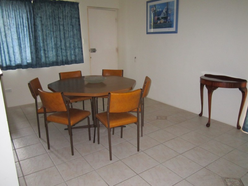 4/9 South Esplanade, ‘Clearview’, Bongaree QLD 4507