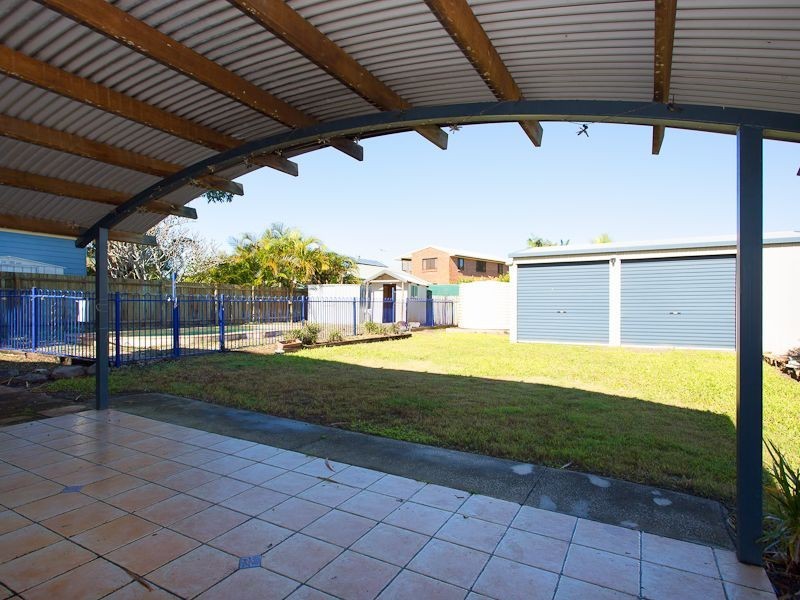31 Gordon Crescent, Sandstone Point QLD 4511