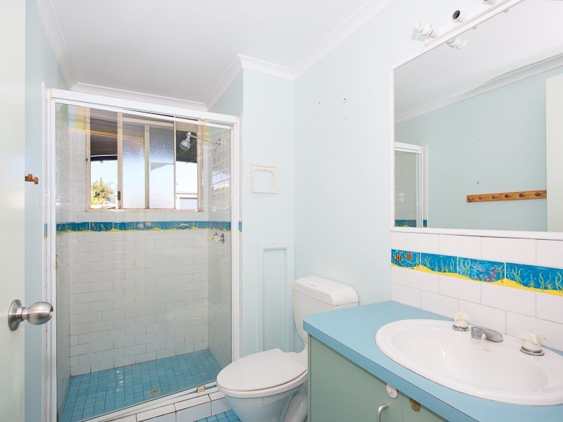 31 Gordon Crescent, Sandstone Point QLD 4511
