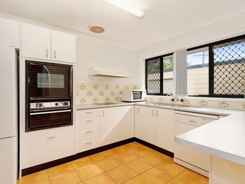 2 Elkhorn Avenue, Bellara QLD 4507