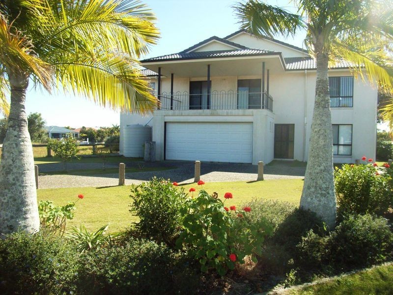 137 Voyagers Drive, Banksia Beach QLD 4507