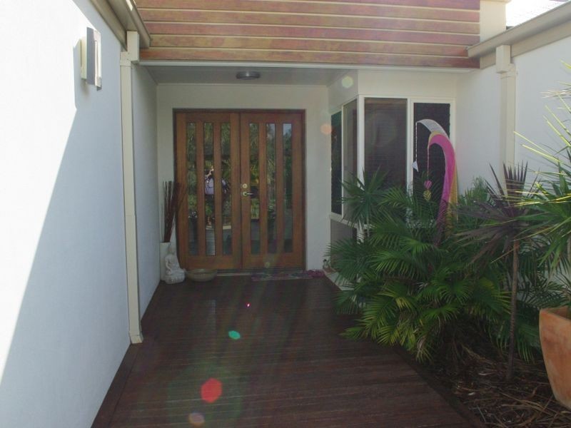 29 Marina Boulevard, Banksia Beach QLD 4507