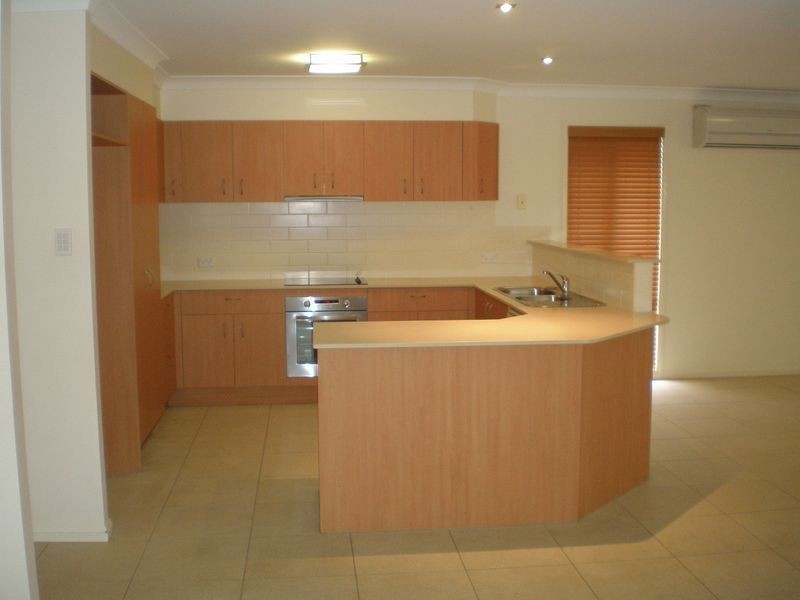 29 Marina Boulevard, Banksia Beach QLD 4507