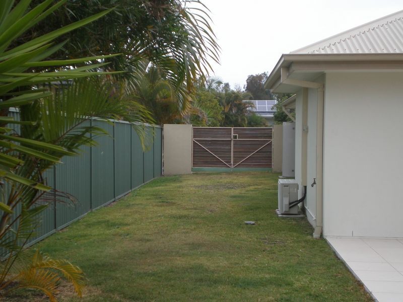 29 Marina Boulevard, Banksia Beach QLD 4507