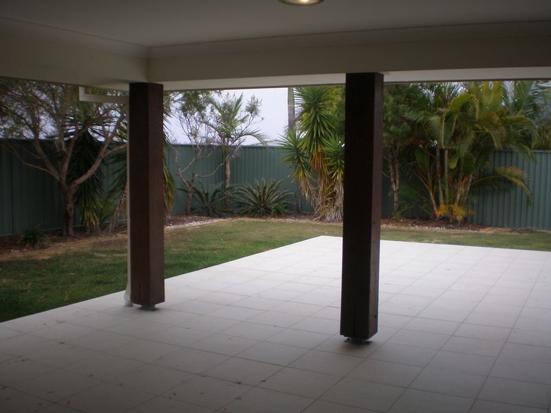 29 Marina Boulevard, Banksia Beach QLD 4507