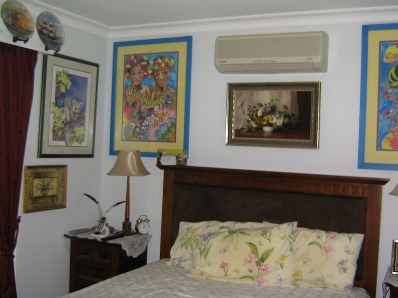 18 Salmon Place, Sandstone Point QLD 4511