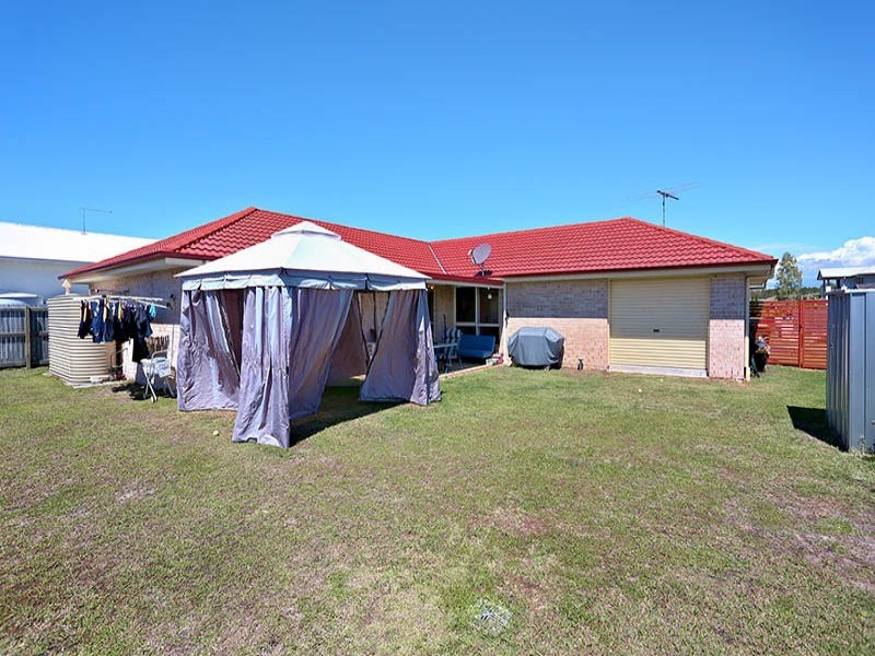 13 Dewdrop Place, Ningi QLD 4511