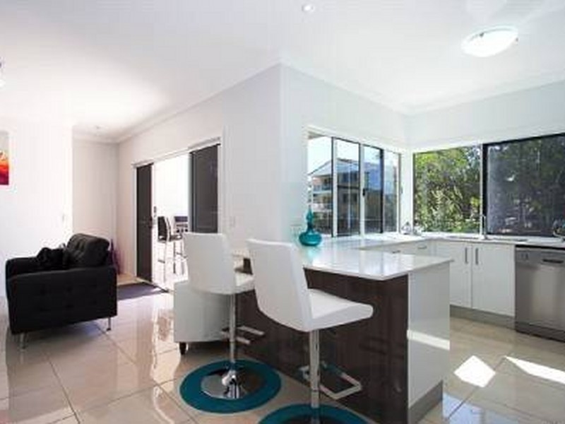 8/8 Wattle Avenue, Bongaree QLD 4507