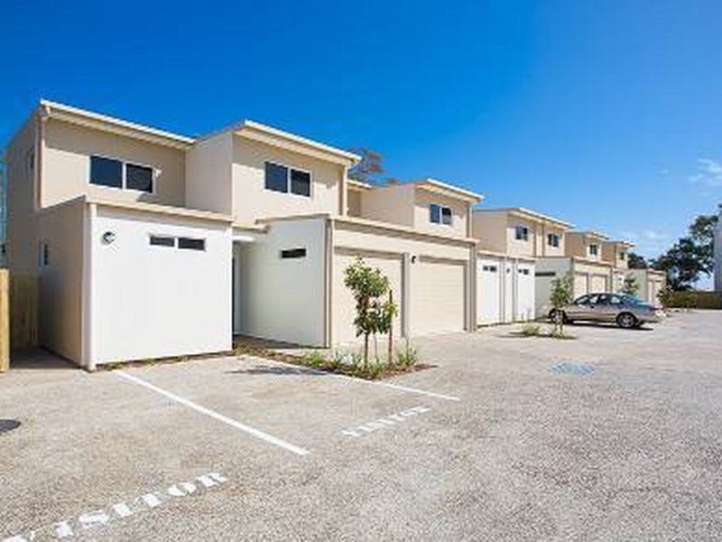 8/8 Wattle Avenue, Bongaree QLD 4507