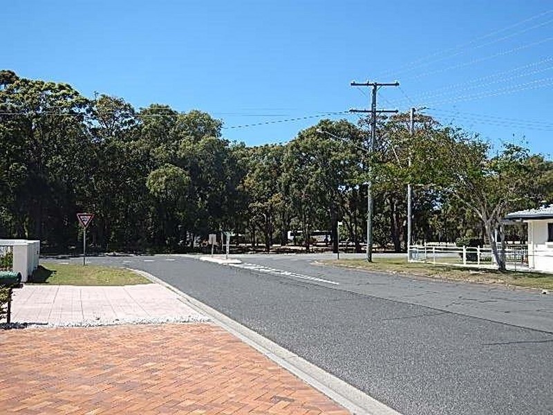 3 Eighth Avenue, Woorim QLD 4507