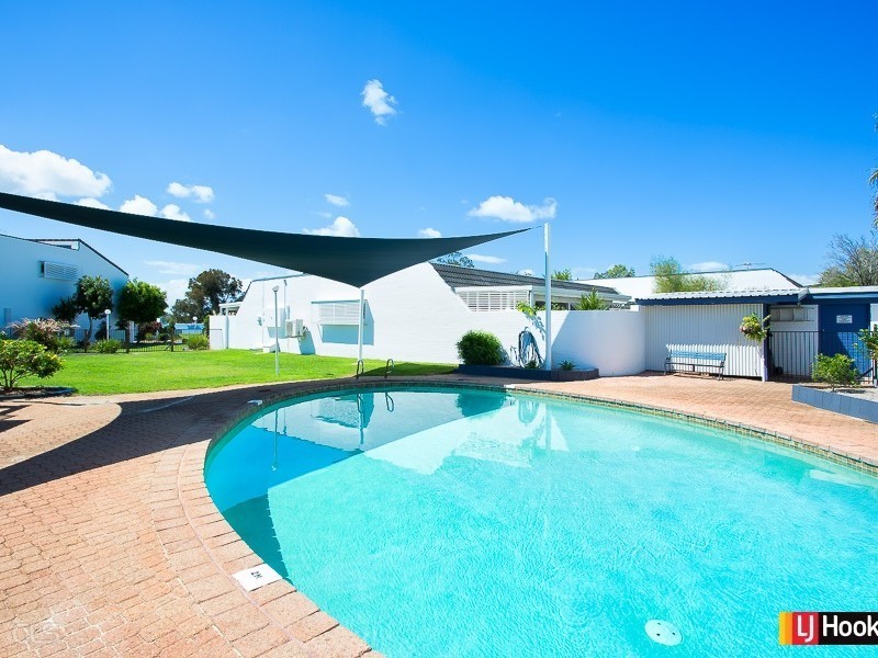 Sandstone Point QLD 4511