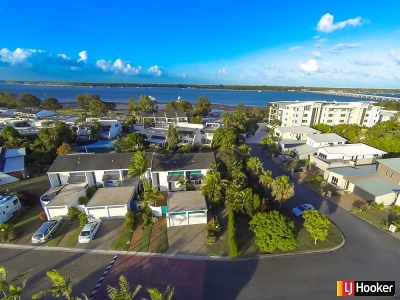 Sandstone Point QLD 4511