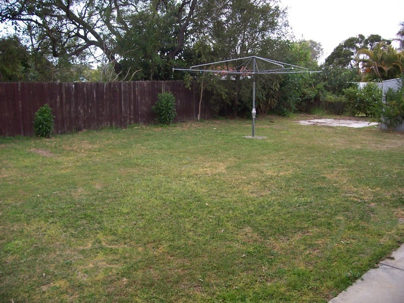 36 Patrick Street, Beachmere QLD 4510