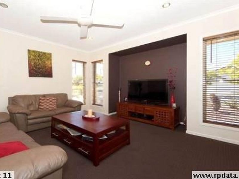 154 Marina Boulevard, Banksia Beach QLD 4507