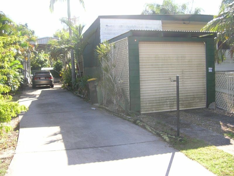 27 Gillian Street, Beachmere QLD 4510