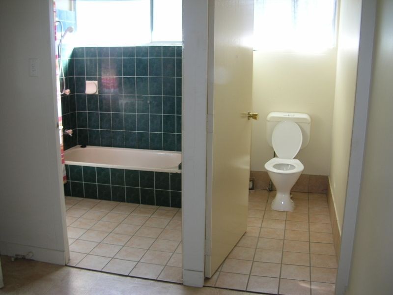 27 Gillian Street, Beachmere QLD 4510