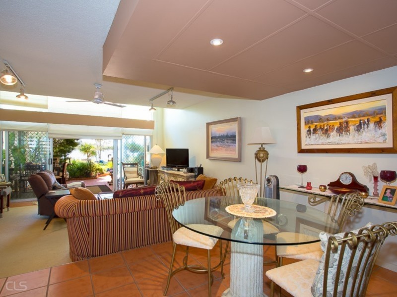 3A/16 Spinnaker Drive, Sandstone Point QLD 4511