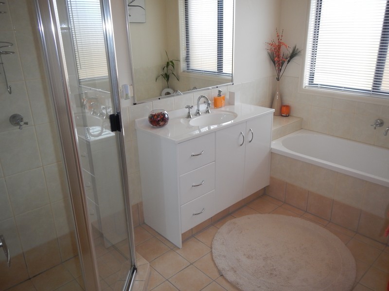 37 Mossman Way, Sandstone Point QLD 4511