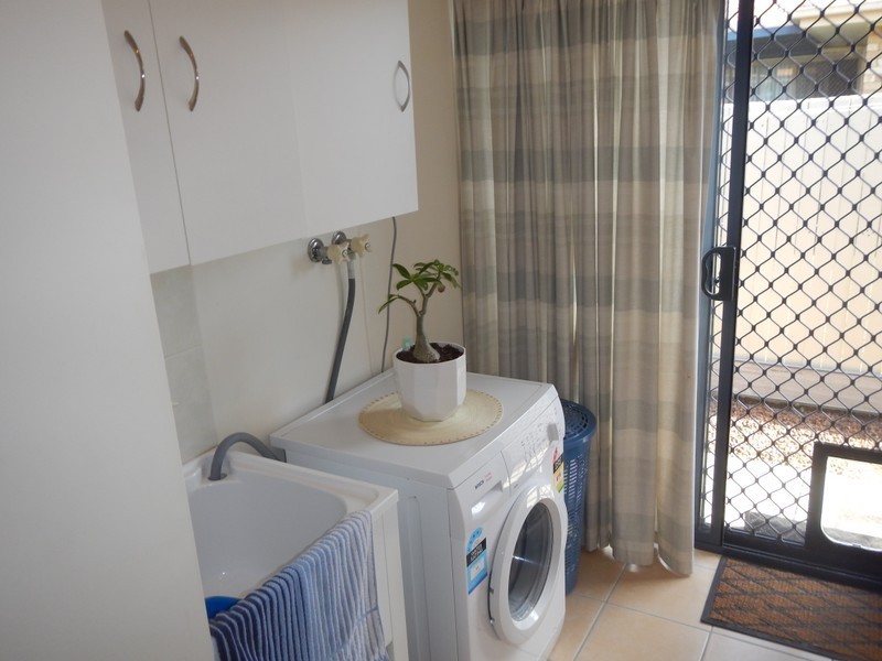 37 Mossman Way, Sandstone Point QLD 4511