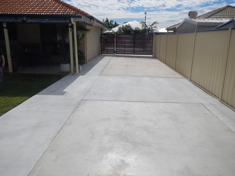 37 Mossman Way, Sandstone Point QLD 4511