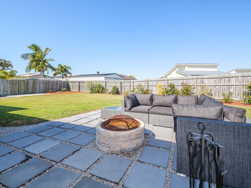 251 Bestmann Road, Sandstone Point QLD 4511