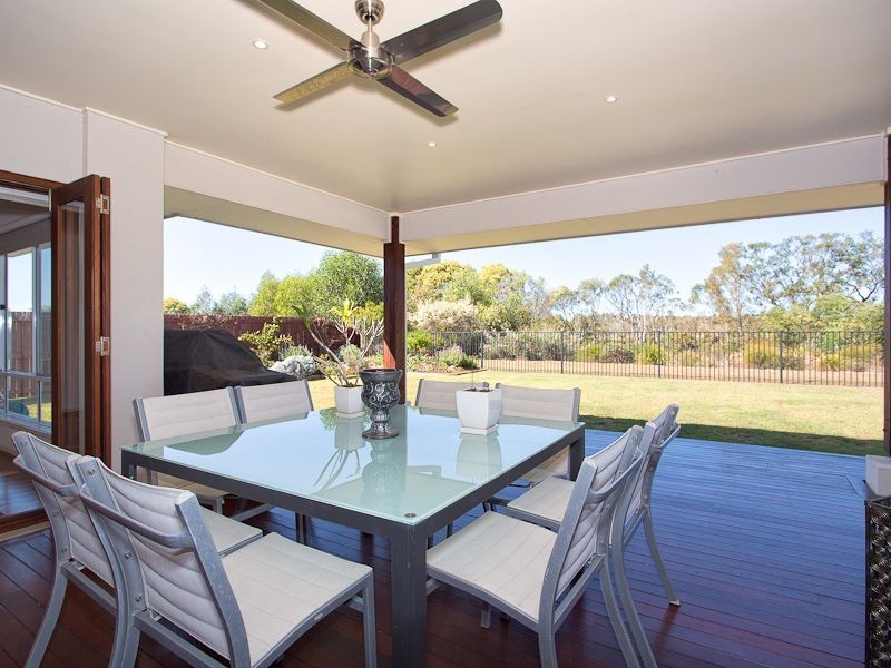 71 Sandheath Place, Ningi QLD 4511