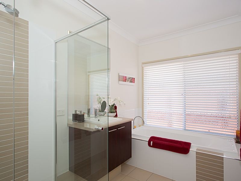 71 Sandheath Place, Ningi QLD 4511