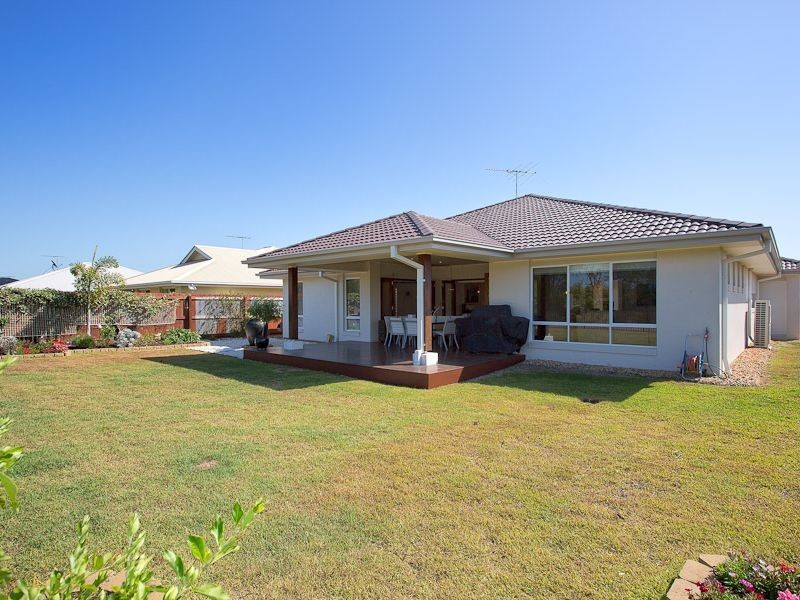 71 Sandheath Place, Ningi QLD 4511