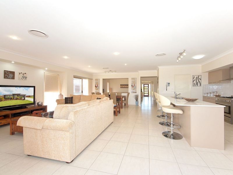 26 Blueberry St, Banksia Beach QLD 4507