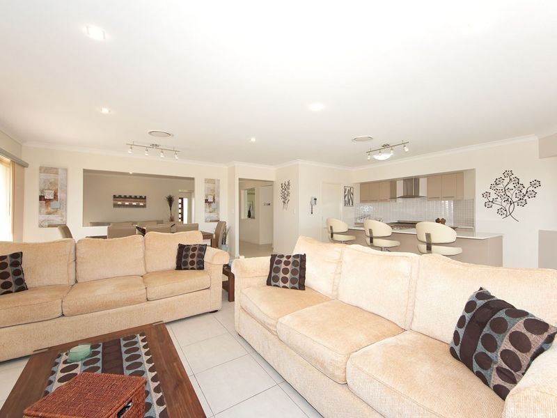 26 Blueberry St, Banksia Beach QLD 4507