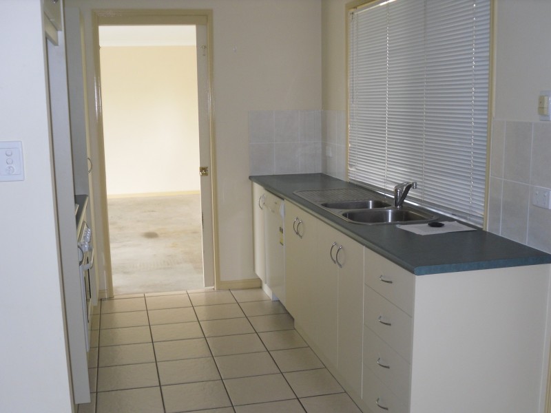 36 Columbia Drive, Beachmere QLD 4510